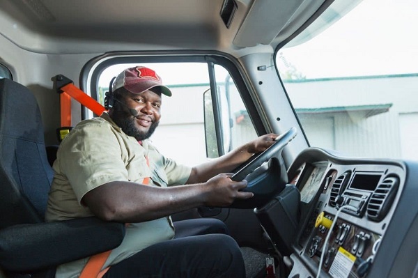 How To Get Truck Driving Jobs With Visa Sponsorship In USA